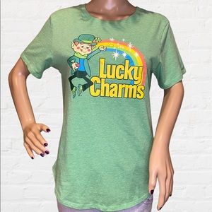 Lucky Charms Cereal Leprechaun Rainbow Graphic Tee Shirt T-Shirt Size Large EUC